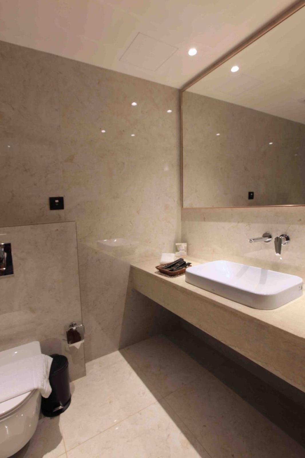 Pullappalli Park Residency Ayarkunnam酒店 外观 照片